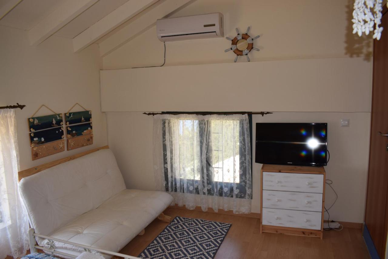 Villa Thetis With Private Pool Where The Sunsets Fade Away Agios Nikitas Exterior photo